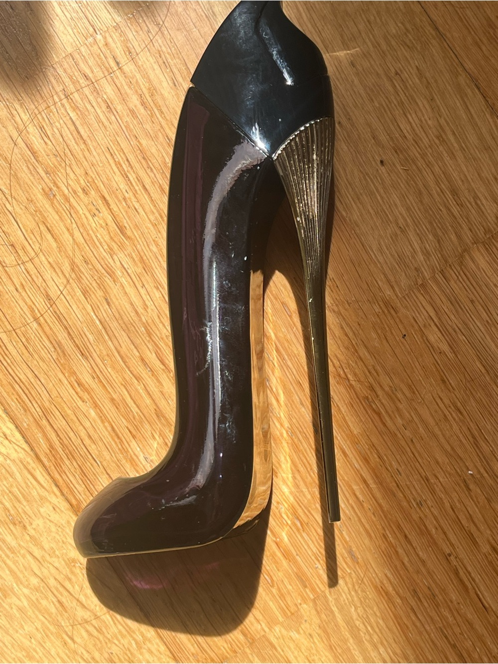 Carolina Herrera *empty* Good Girl Black Stiletto Bottle Gold Heel 80ml 2.7 floz - Picture 11 of 13